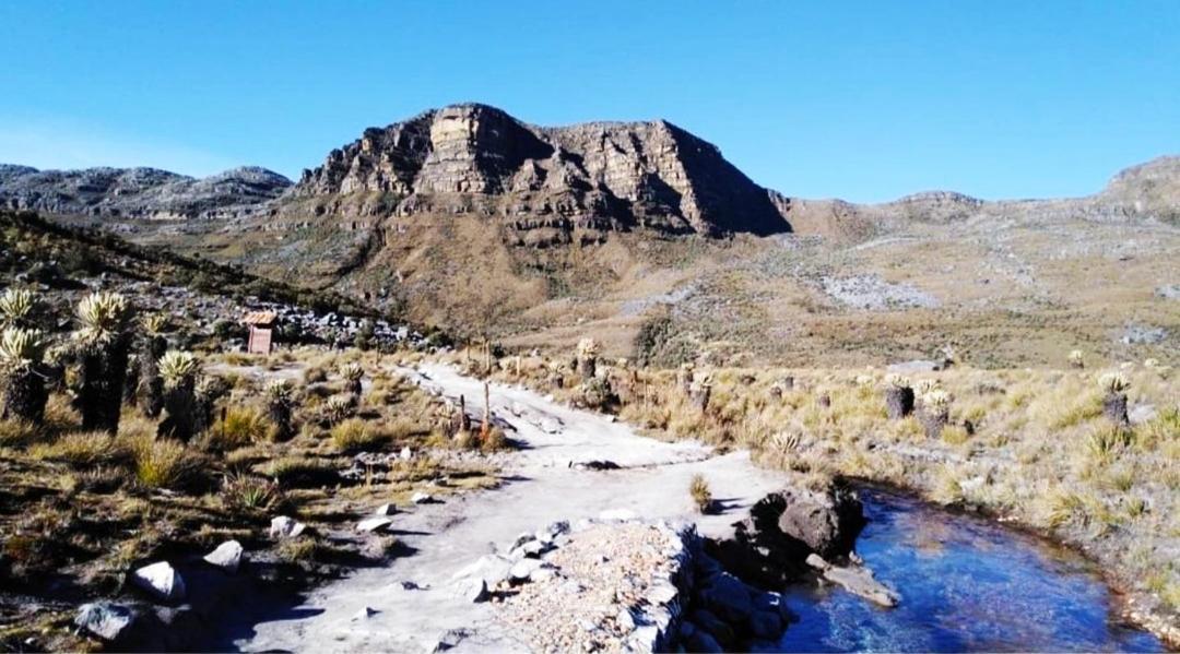 Hostal El Caminante El Cocuy Bagian luar foto